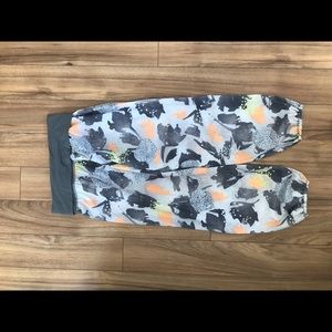 Om Pants- Lululemon Size 6